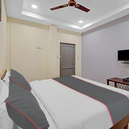 Super Townhouse G Silver Hotels Mount Road Ченай Екстериор снимка